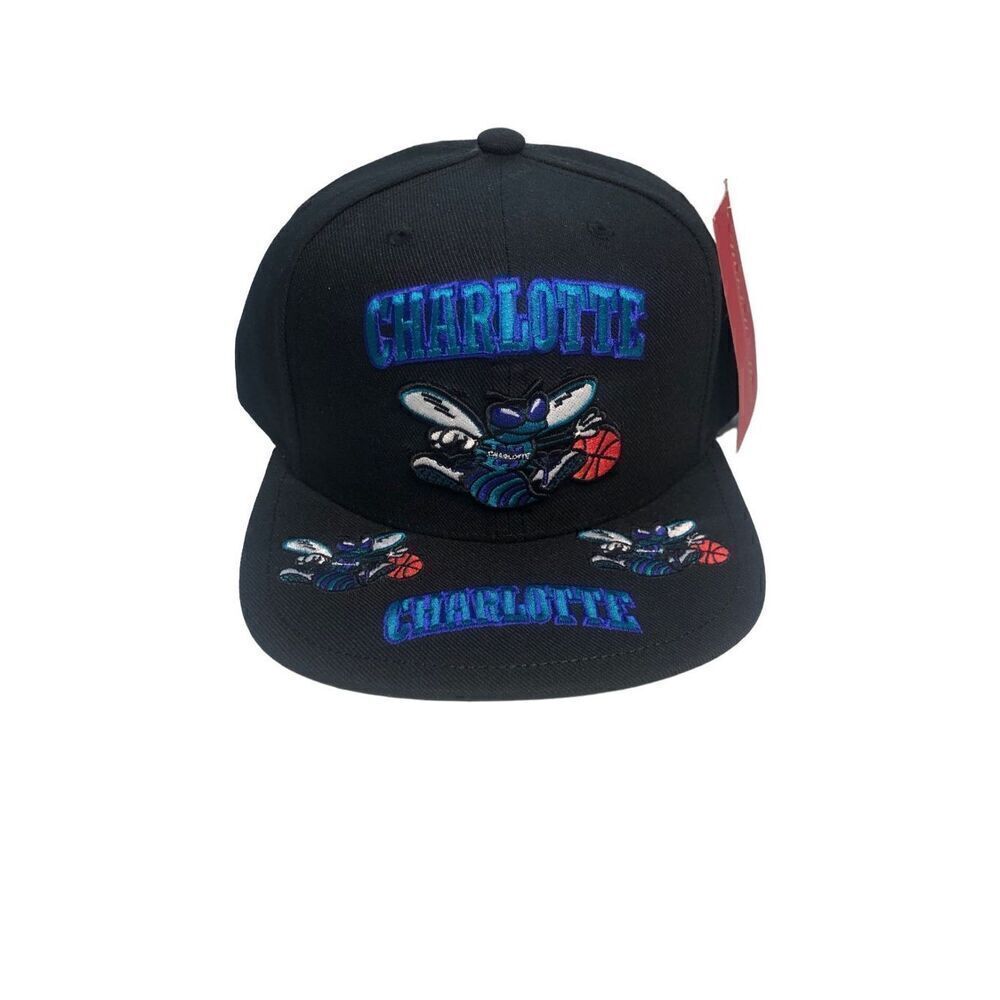 Mitchell & Ness Charlotte Hornets SnapBack Hat Cap